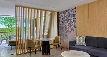 Aravali Marriott Resort & Spa, Delhi NCR Room Type - Executive Suite, 1 King, Aravali View