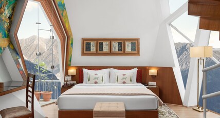Tree of Life Eila Art Hotel, Manali Room Type - Skyscape Art Deco Family Room