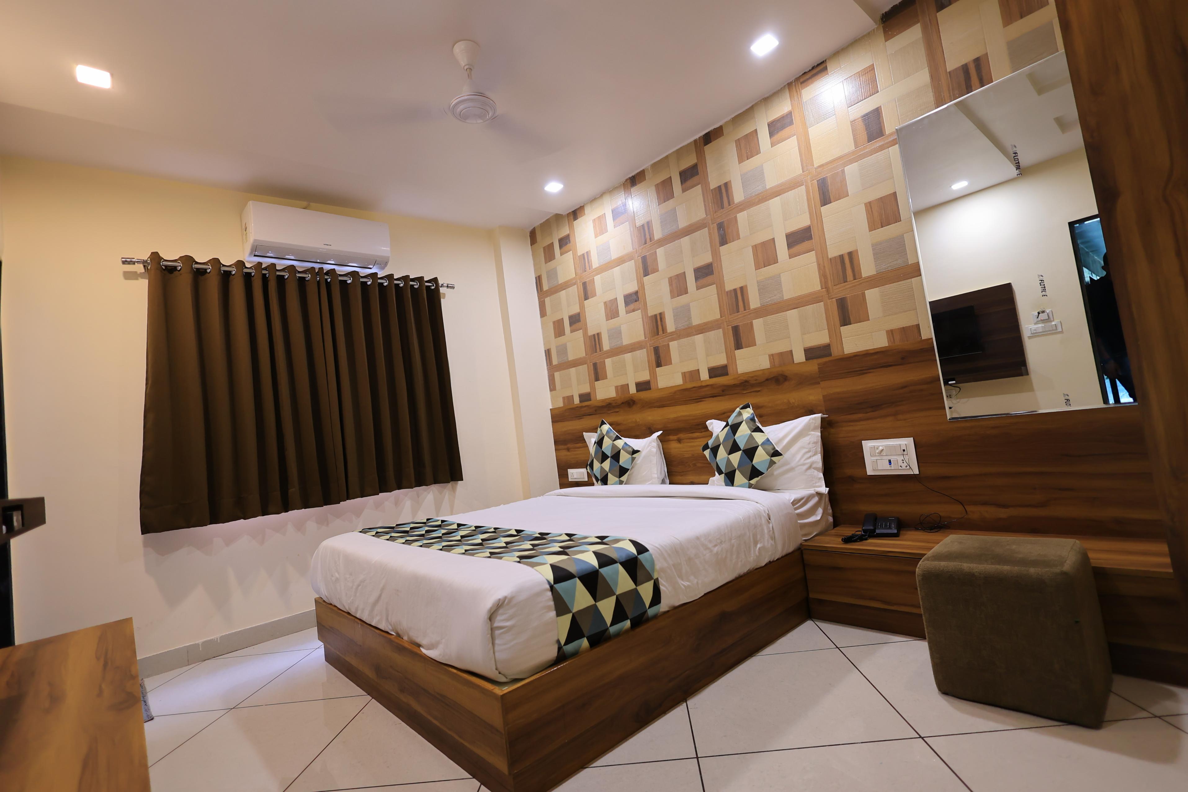 Maruti Group of Hotels - Shri Naman - Tap to explore photos