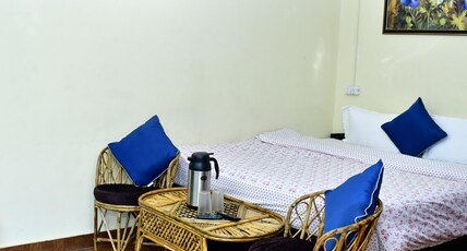 BHAWANI GUEST HOUSE Room Type - Room with Bay Window and Jungle View