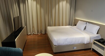 HOTEL RED DIAMOND Room Type - MINI SUITE