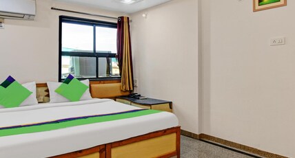 Treebo Eagle Executive Room Type - Deluxe Family Room