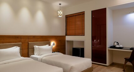 Hotel Aditya- Mansingh inn Room Type - ELEGANCE