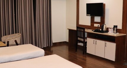 Hotel Manglam Room Type - Super Royal Executive