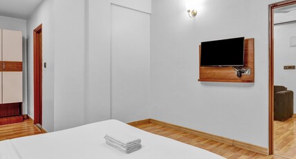 UPAR Indiranagar Room Type - Business Suite