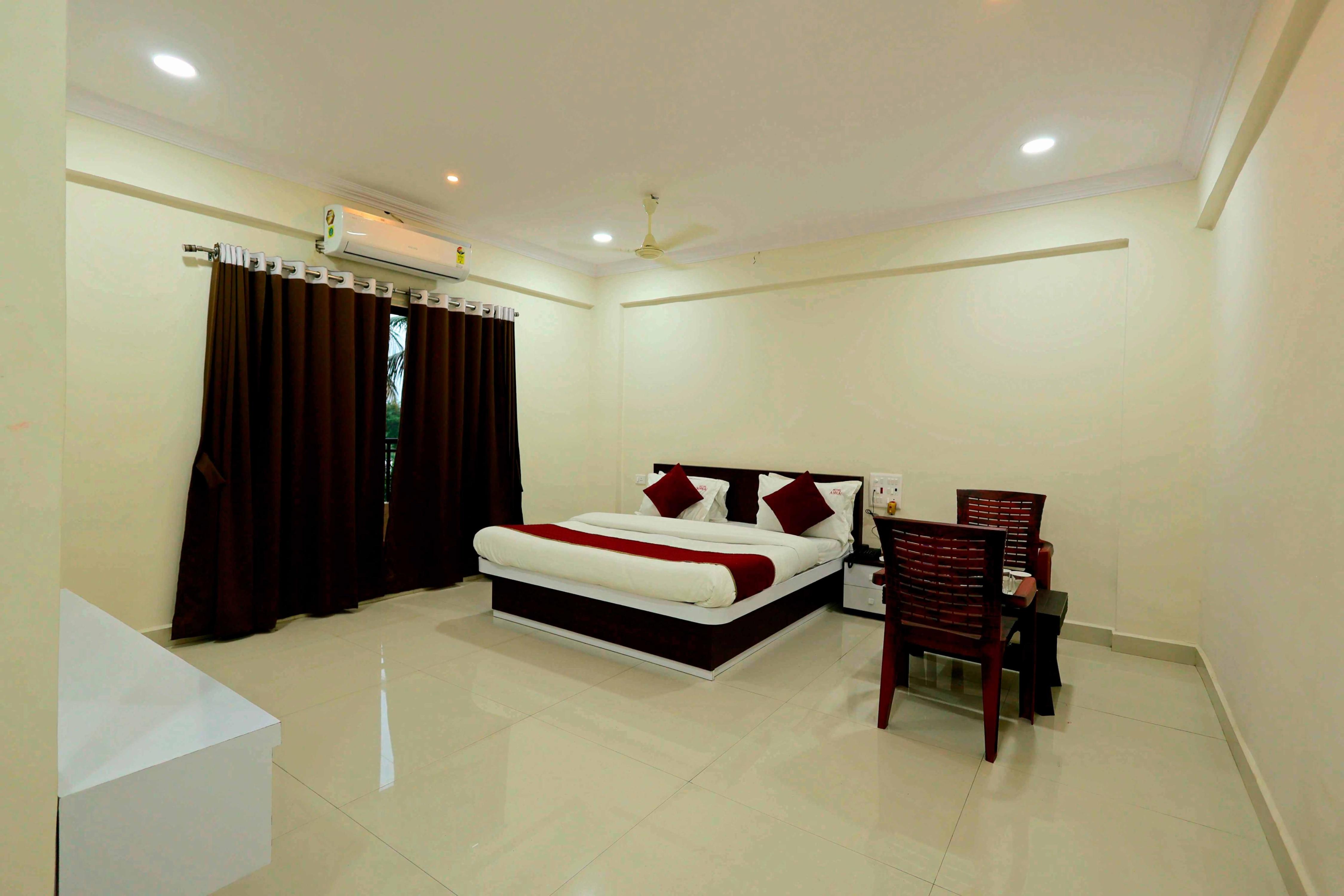 HOTEL AMRAI LODGING AND BOARDING Room Type - Standard AC Room