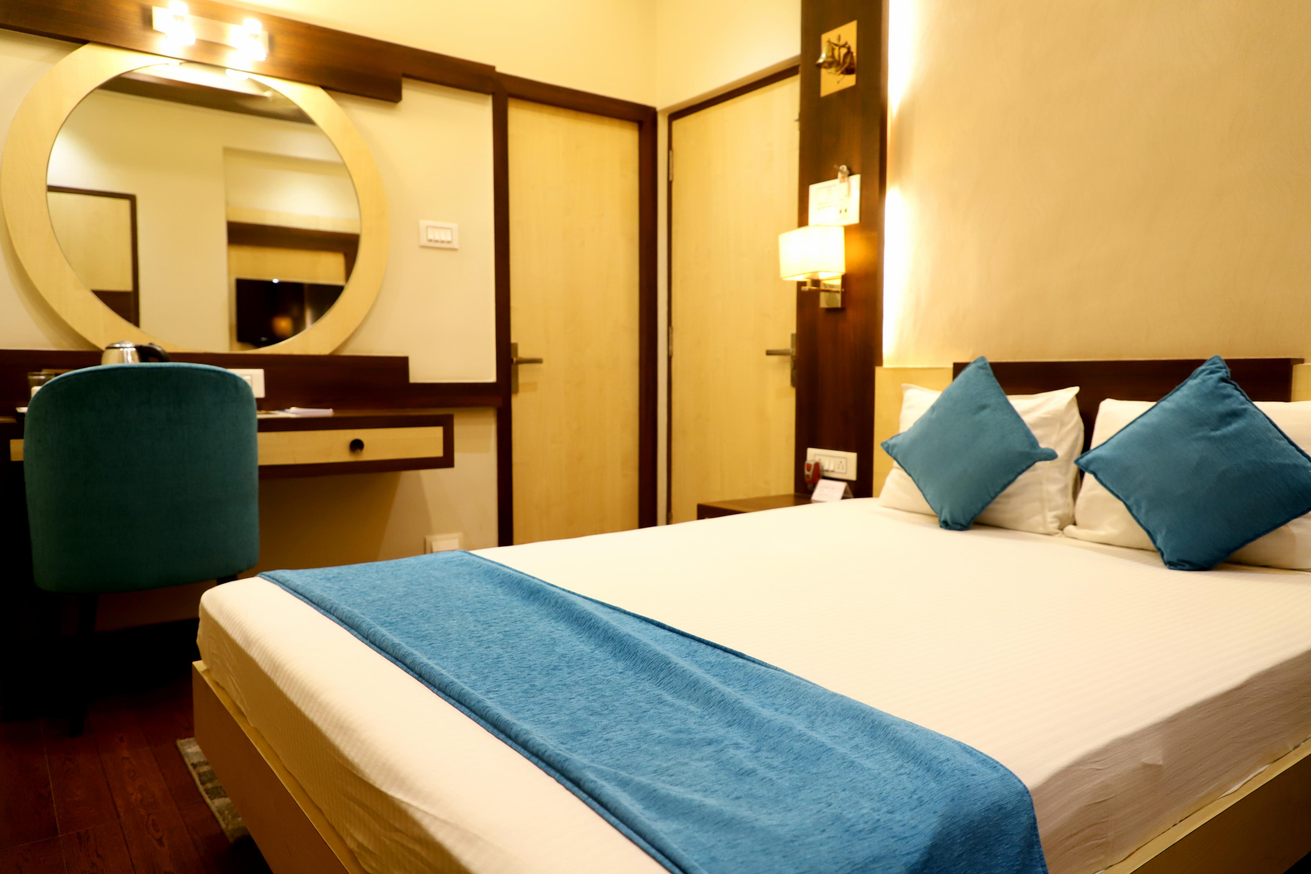 AVENUE PLAZA Room Type - Double Deluxe Room
