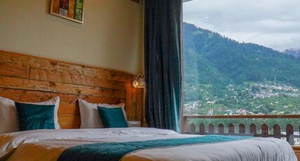The Genial Mount Room Type - Rohtang View Room with Balcony