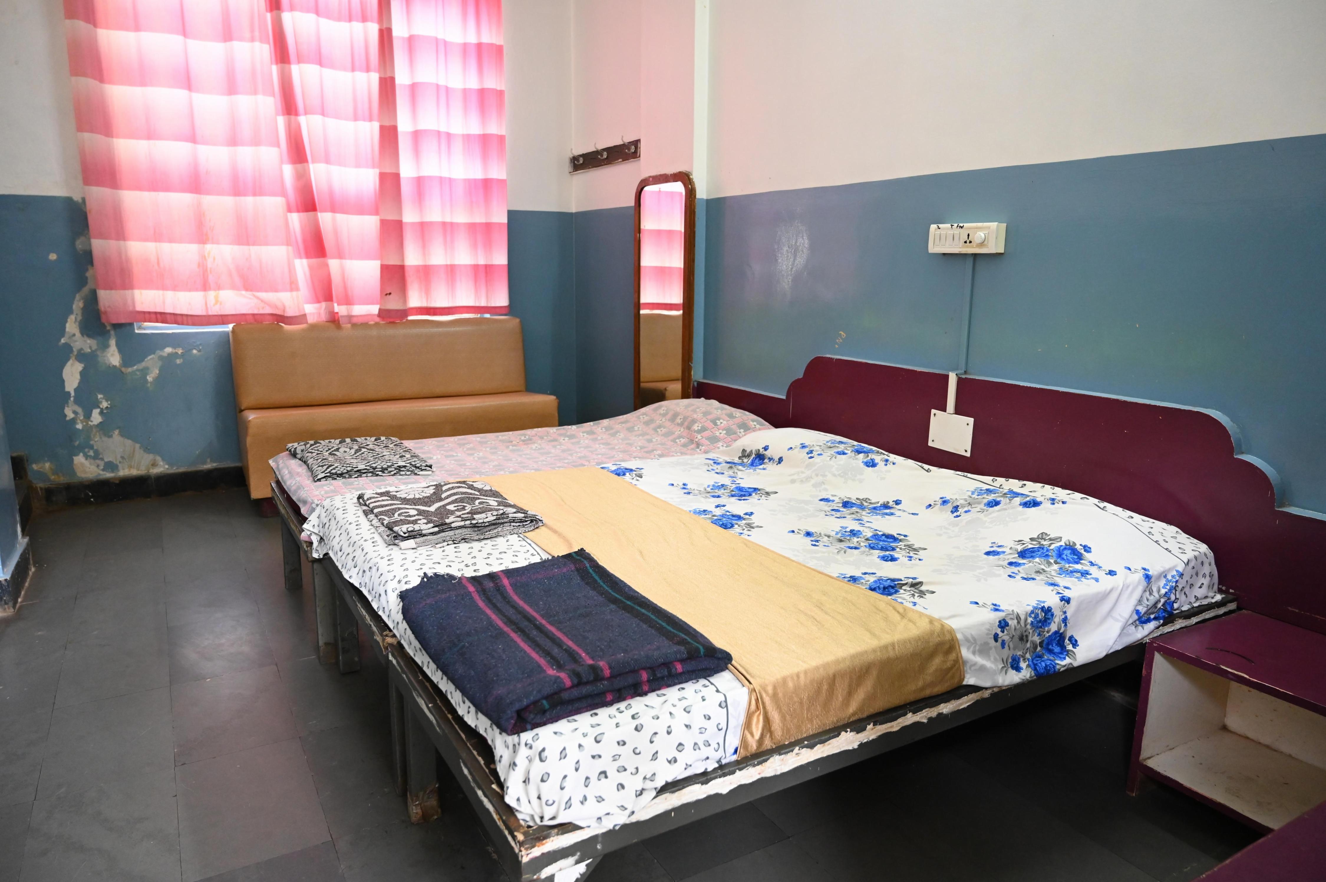 Sarvodaya DLX Lodge - Tap to explore photos
