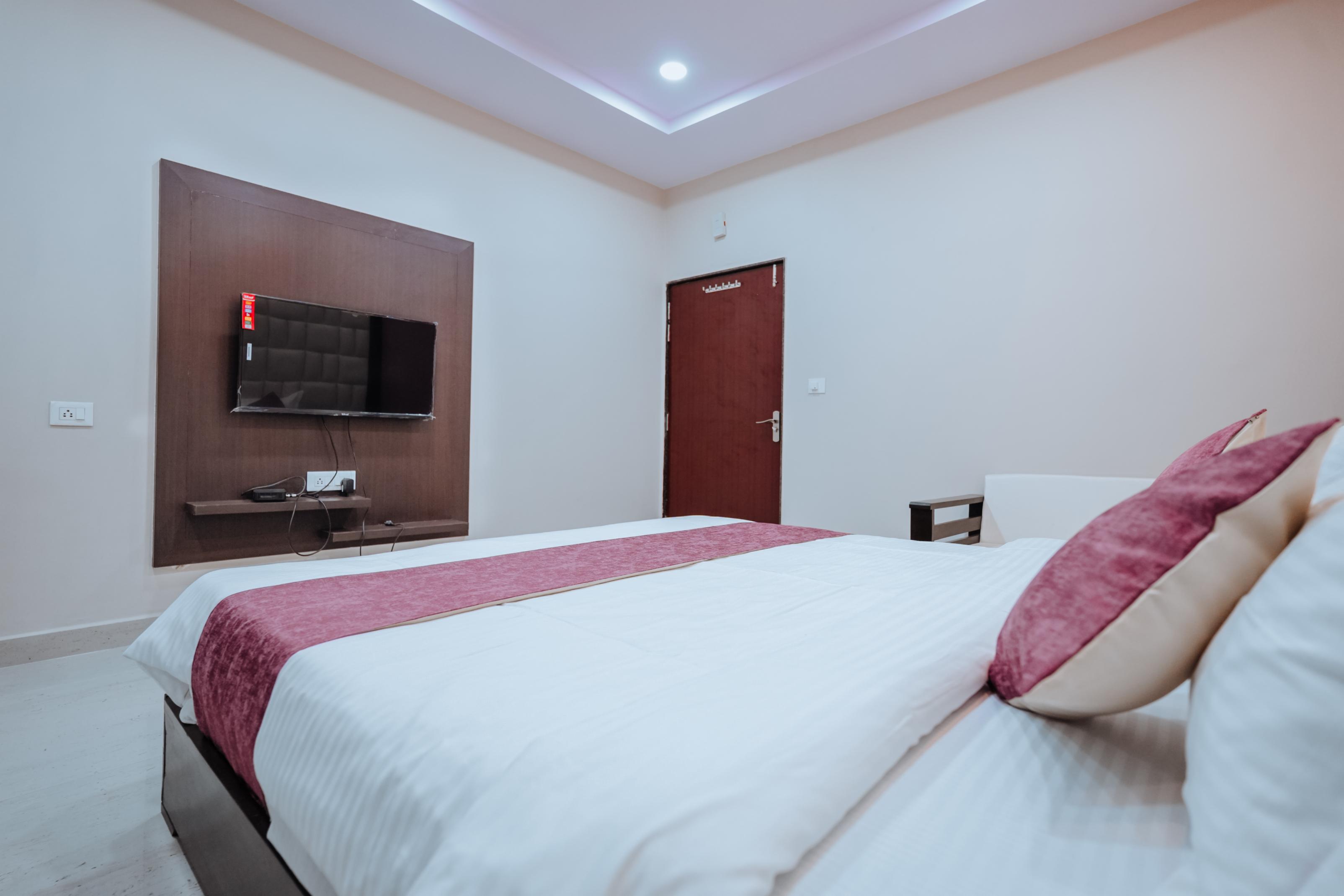 BAJAJ'S KARWAN INN Room Type - STANDARD ROOM