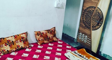 Mathura Vrindavan Gokul dham Room Type - Family AC Room 2