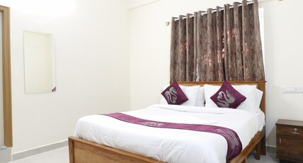 Kings Palace Manyata Room Type - Deluxe Double Room