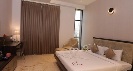 VRR Astoria Hotel and Convention Centre Room Type - Suites Room