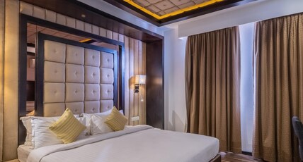 Mahabir Palace Room Type - Suite Room