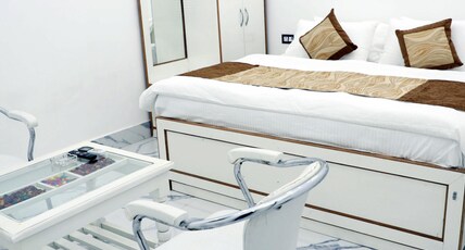Hotel Tomar White House Room Type - Super Deluxe Room