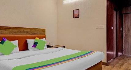 Treebo Edesia Room Type - Deluxe Family Room