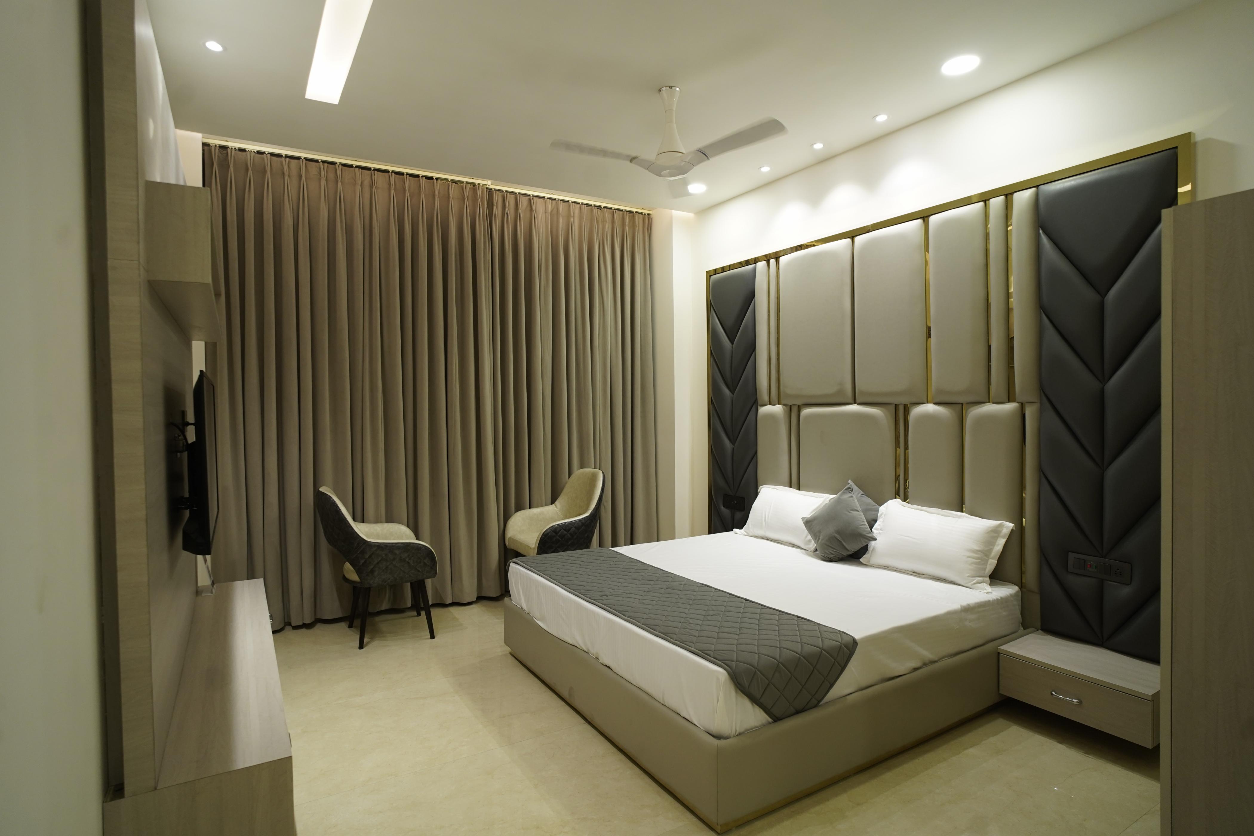 OVEL HOTEL LUXURY Room Type - Deluxe Room