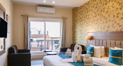 Hotel Florida - Manali Highway @ 9 mins drive from Chandigarh University Room Type - PREMIUM ROOM With Balcony Hotel Florida - Manali Highway @ 9 mins drive from Chandigarh University Room Type - PREMIUM ROOM With Balcony