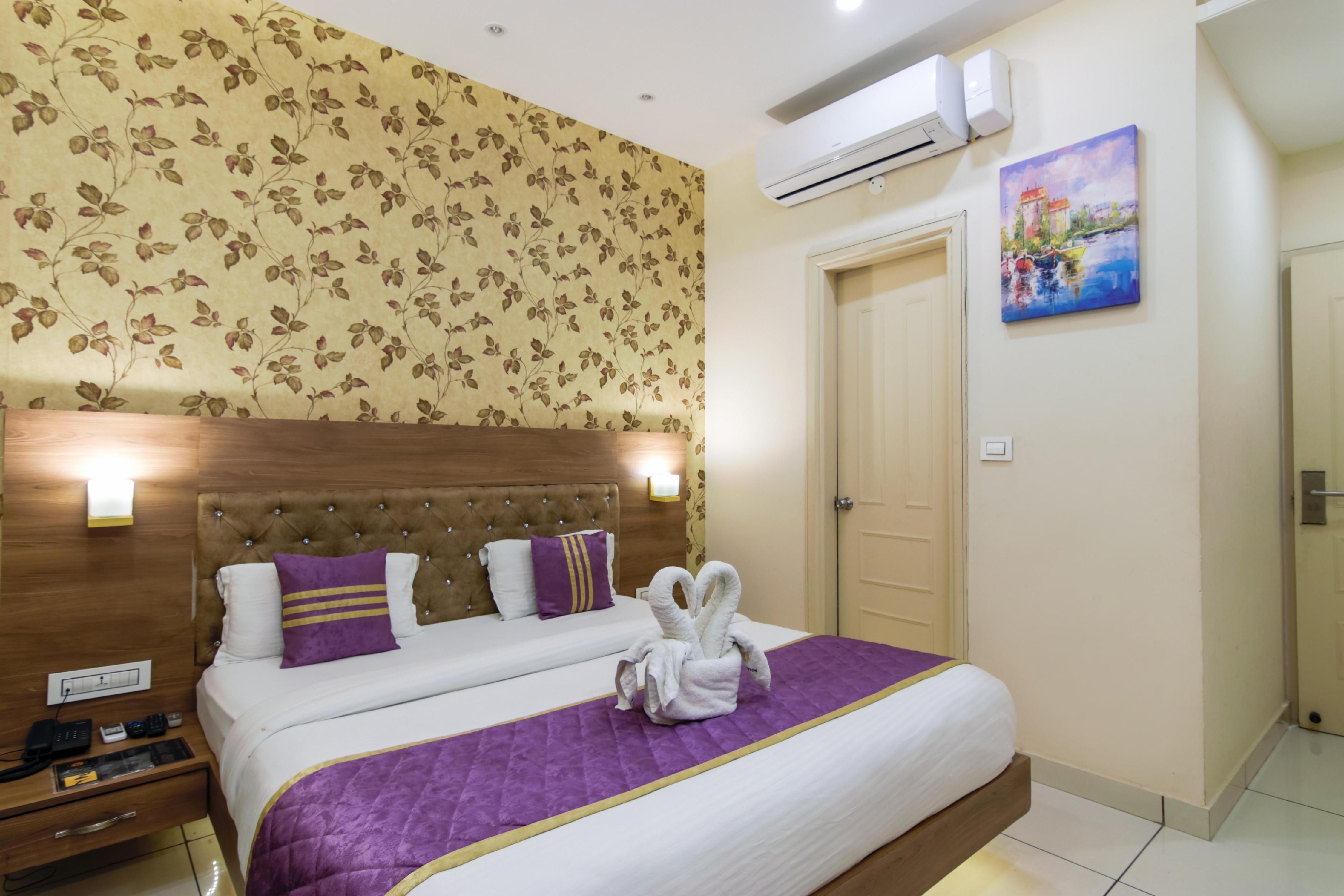 Hotel Florida - Manali Highway @ 9 mins drive from Chandigarh University - Tap to explore photos
