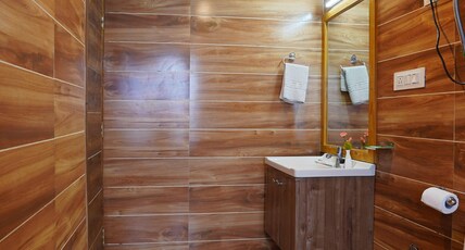 Hotel Snow Castle Room Type - Deluxe Room with No View