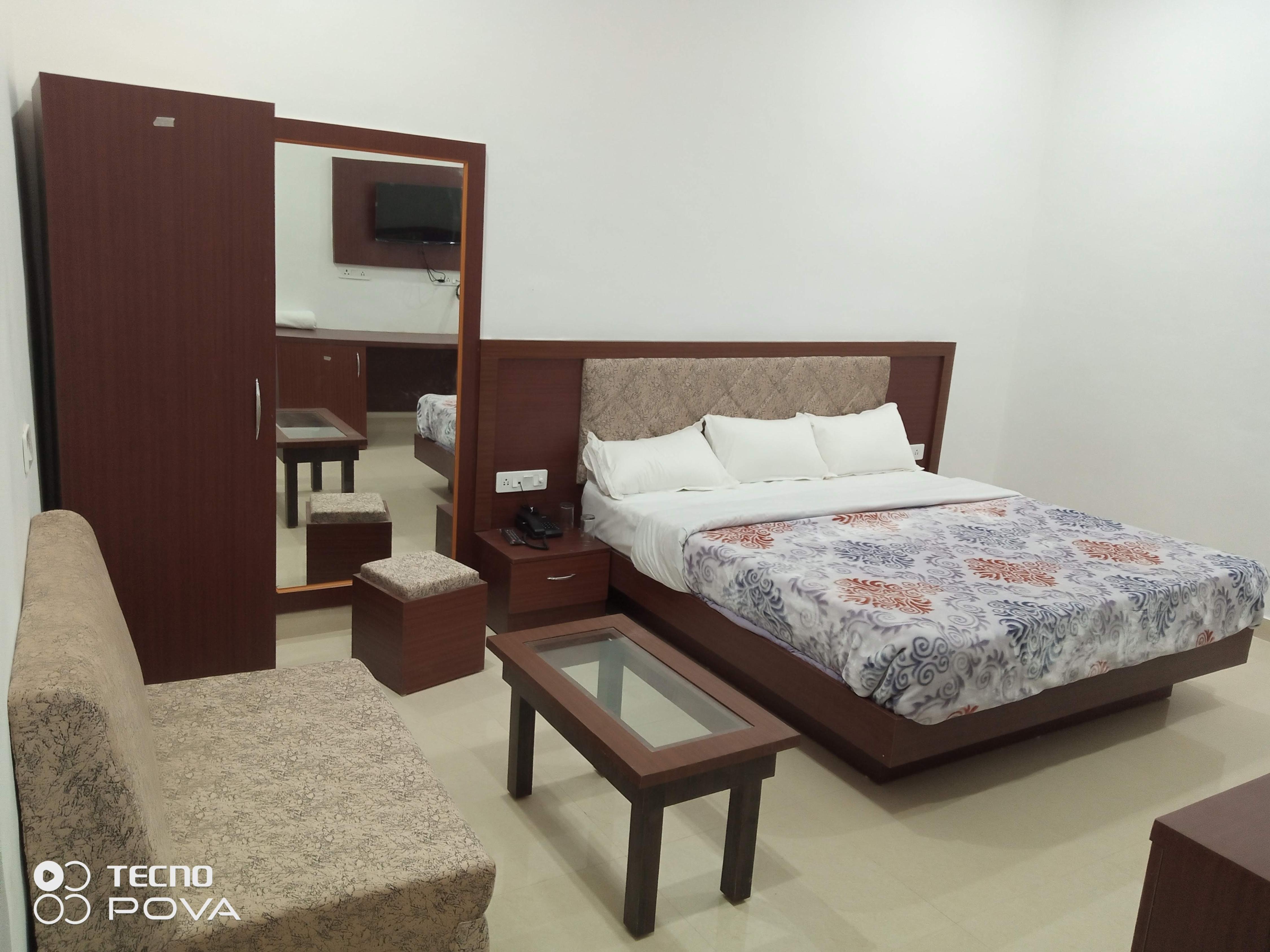 Hotel Saransh Khajuraho Room Type - Super deluxe