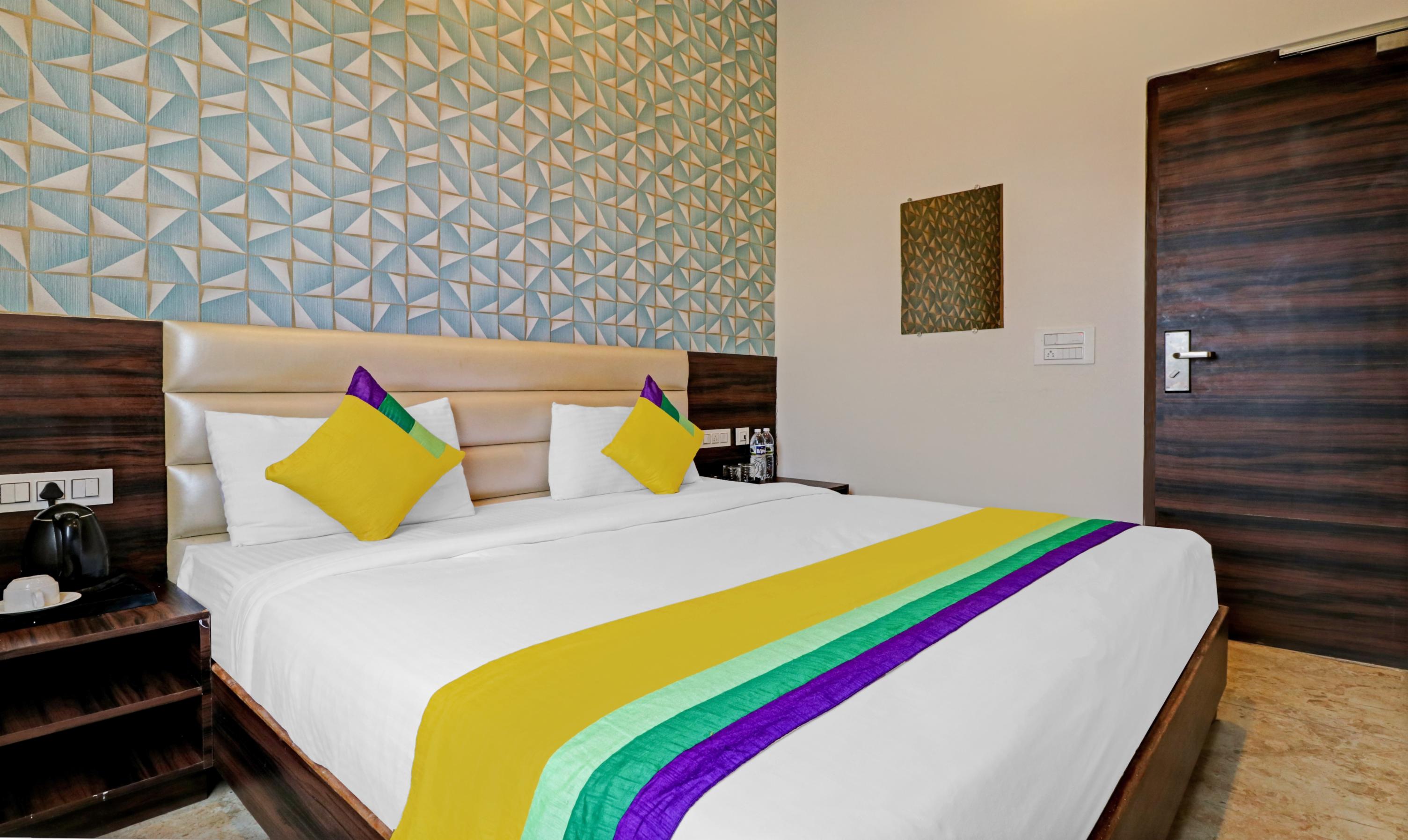 Itsy Hotels Jashan Room Type - Economy Room
