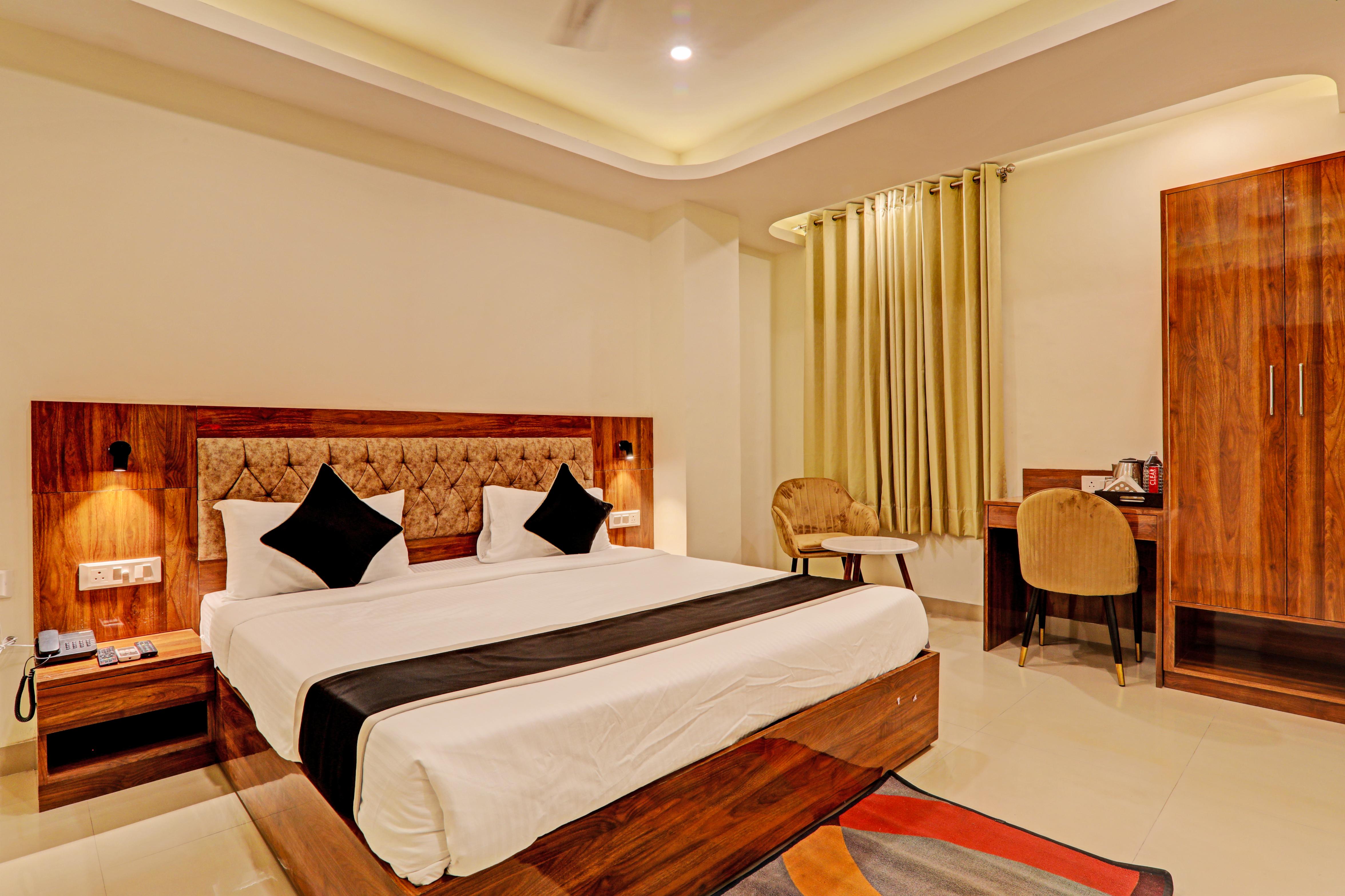 Hotel Heera Grand - Tap to explore photos