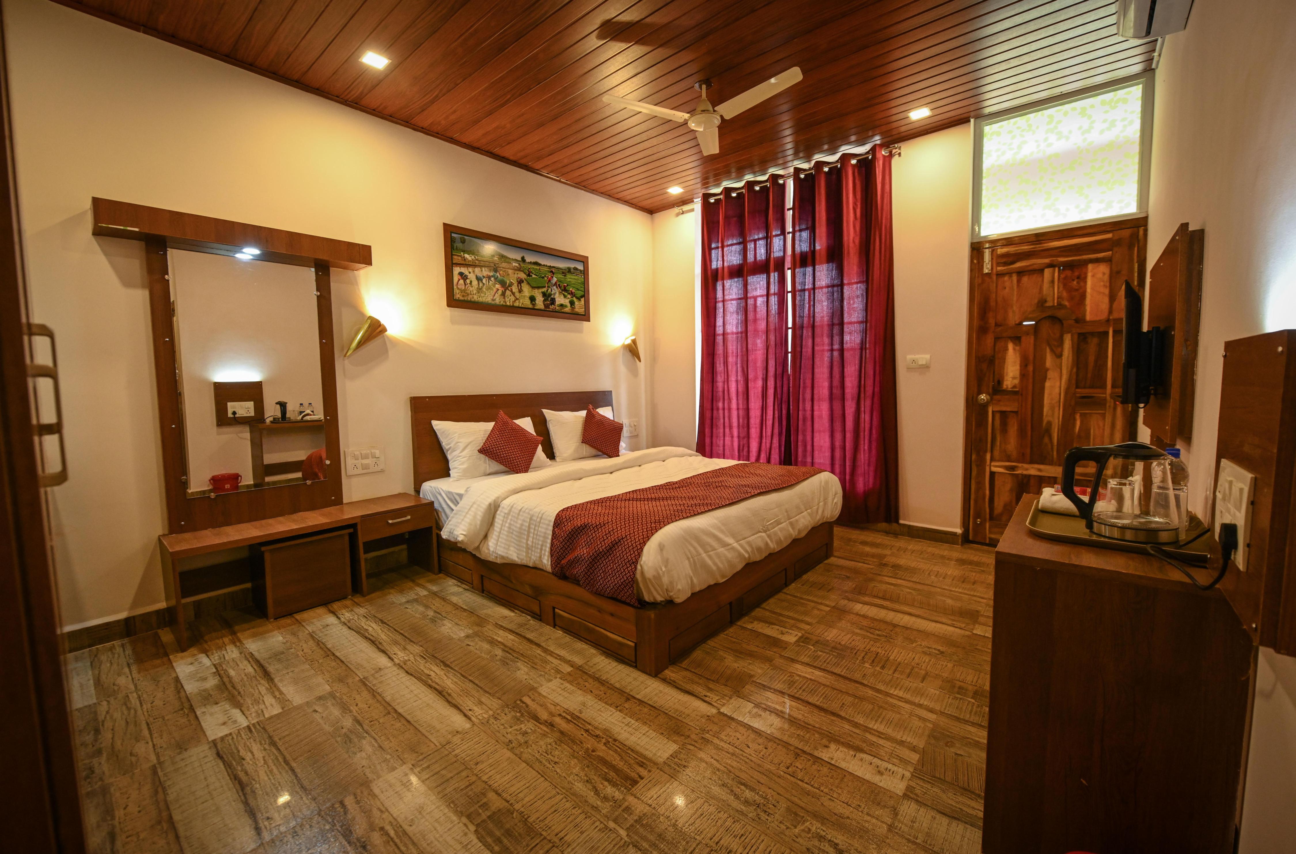ibbani jungle resort Room Type - Private Balcony Room