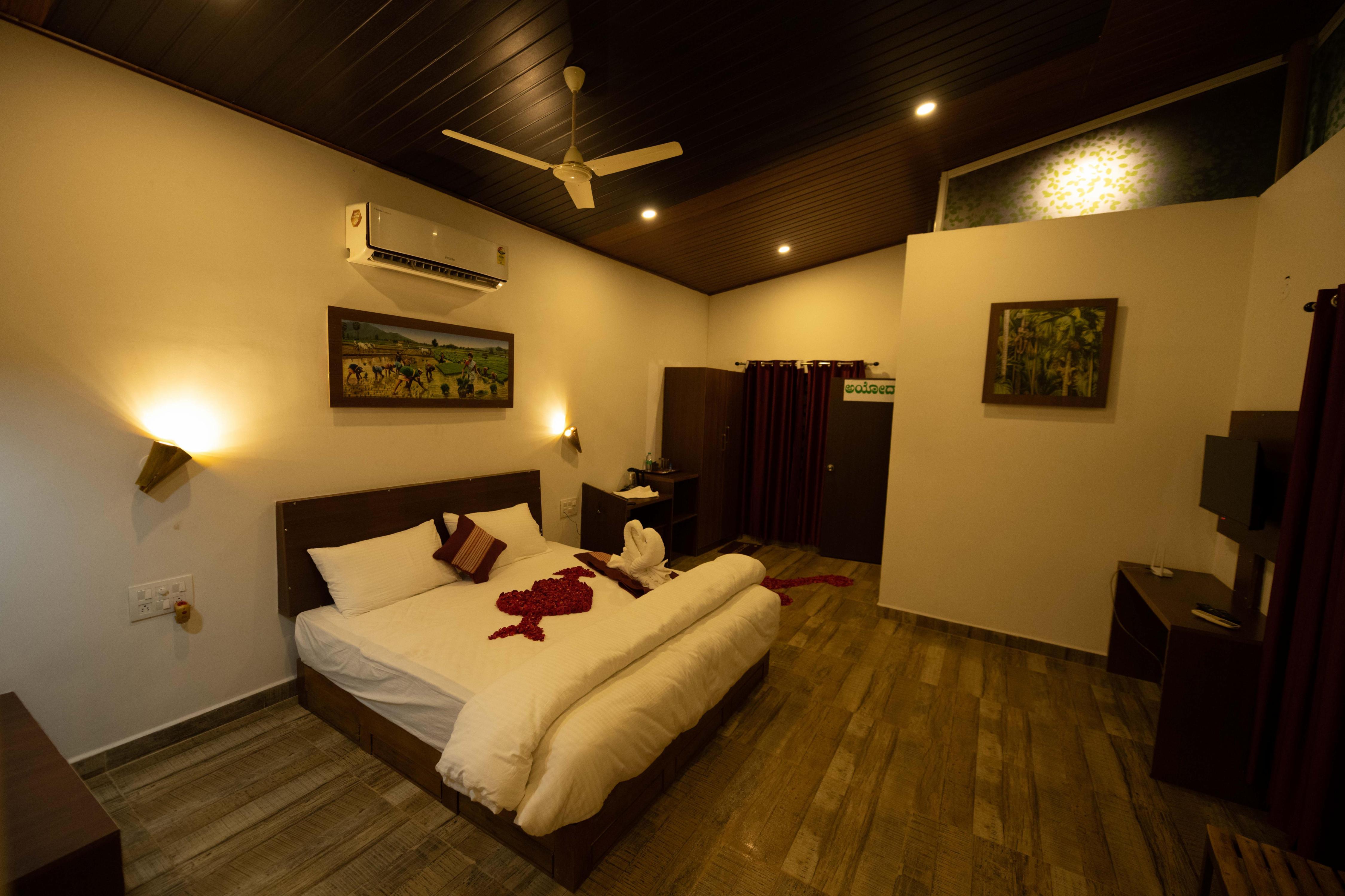 ibbani jungle resort - Tap to explore photos