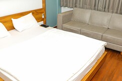 Hotel Center Point