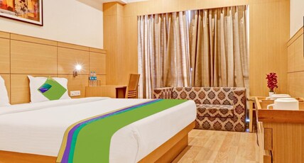 Treebo Galaxy Rooms Room Type - Deluxe Family Room