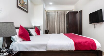 Palm Stay - Studios & Rooms Room Type - Deluxe Room with Balcony 