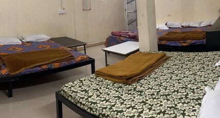 Hotel Mahakal Vishram Room Type - 12 bed non ac hall