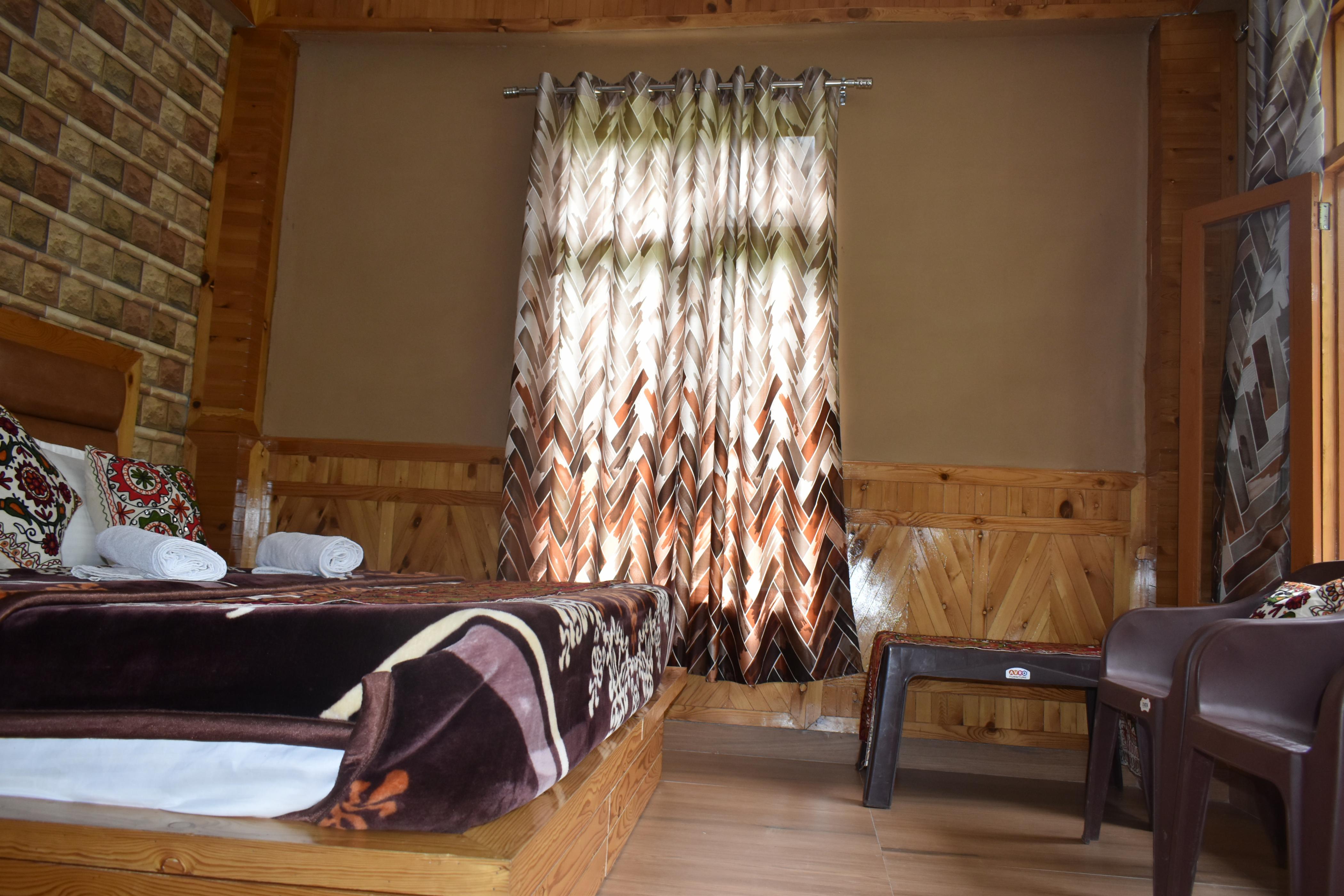Jibhi Trout Homestay - Tap to explore photos