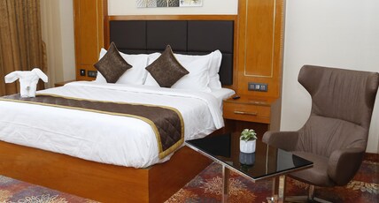 Leroy Grand Yeshwanthpur Room Type - Deluxe King Room
