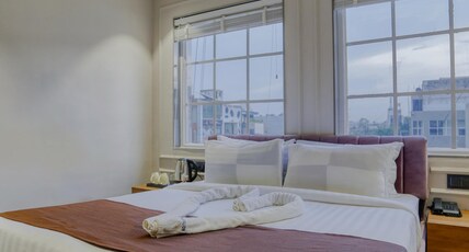 HOTEL PAVILION Room Type - Luxury Room