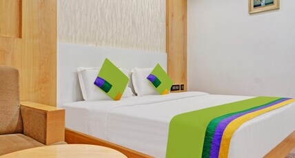 Treebo Vinayak Inn, 600 Mts From Coimbatore Railway station Room Type - Deluxe Room