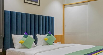 Treebo The Utsav, Nashik Room Type - Deluxe Room