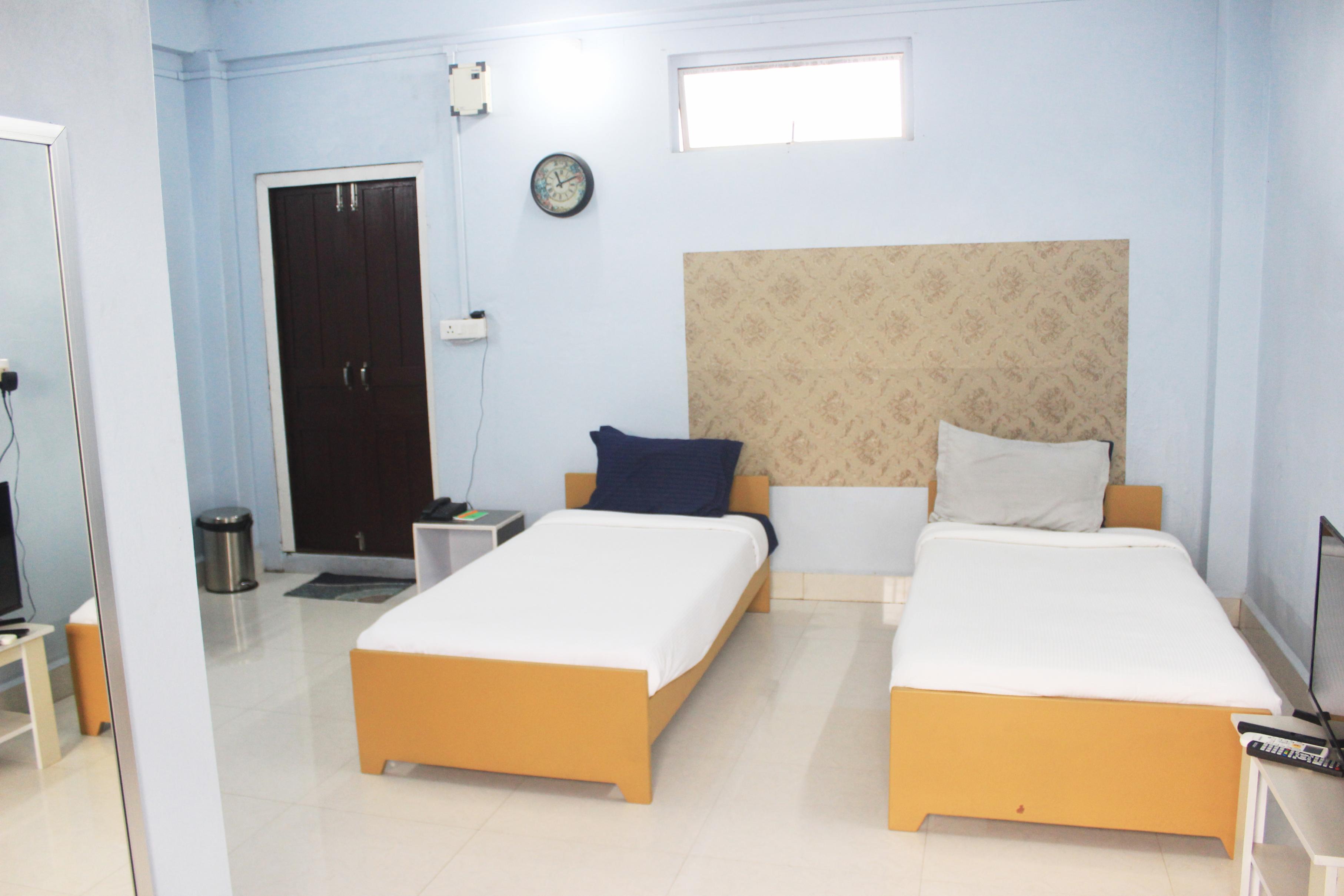 Murray's LTC Hotel - Tap to explore photos