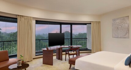 Bhanu The Fern Forest Resort & Spa Jambughoda, Series by Marriott Room Type - Fern Classic Suite, 1 King Bed