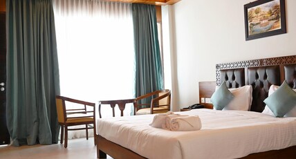 ILE BAY RESORT Room Type - Deluxe Chalet