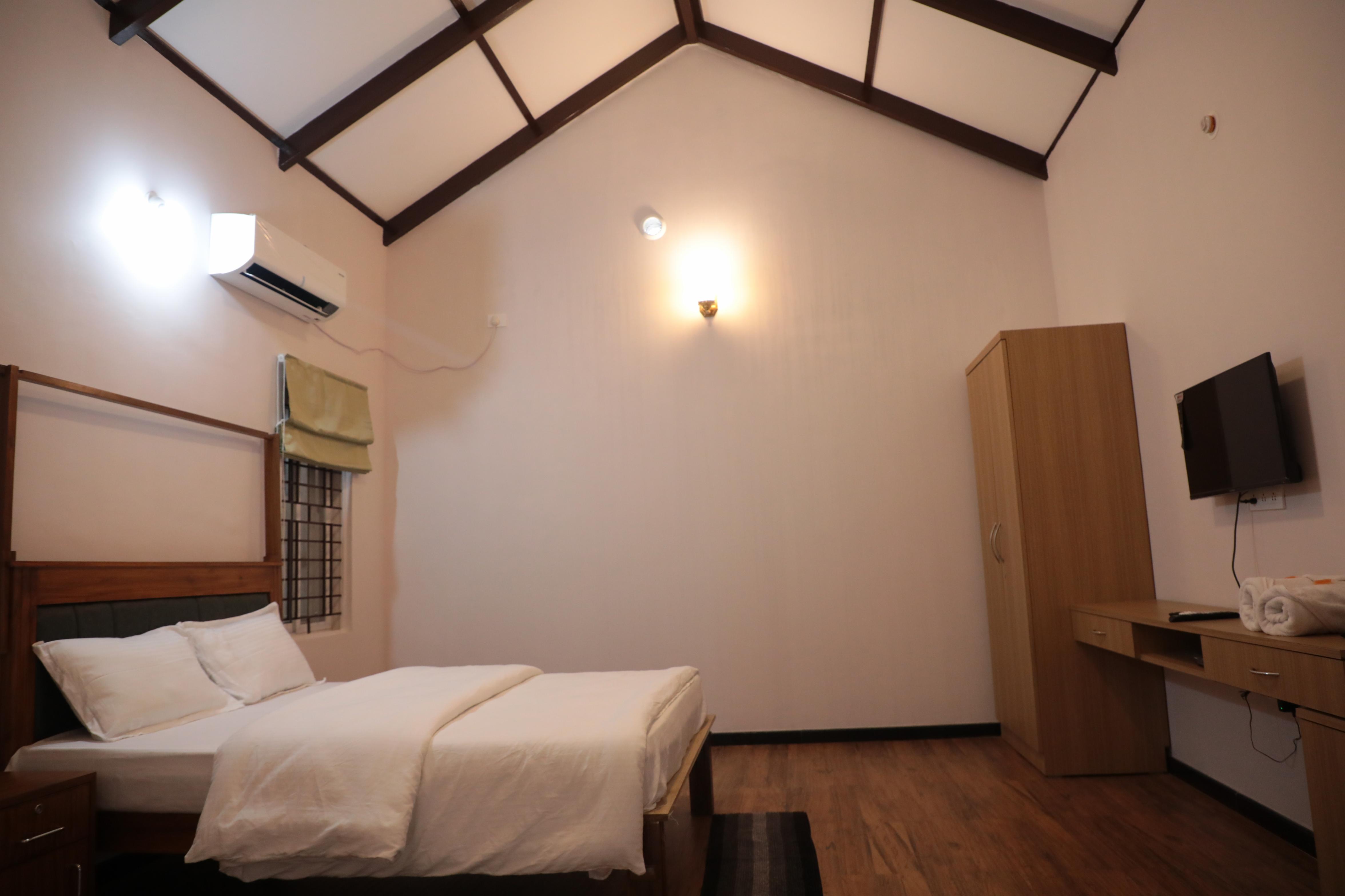 Padmashree Stay, Horanadu Room Type - Deluxe double bedroom