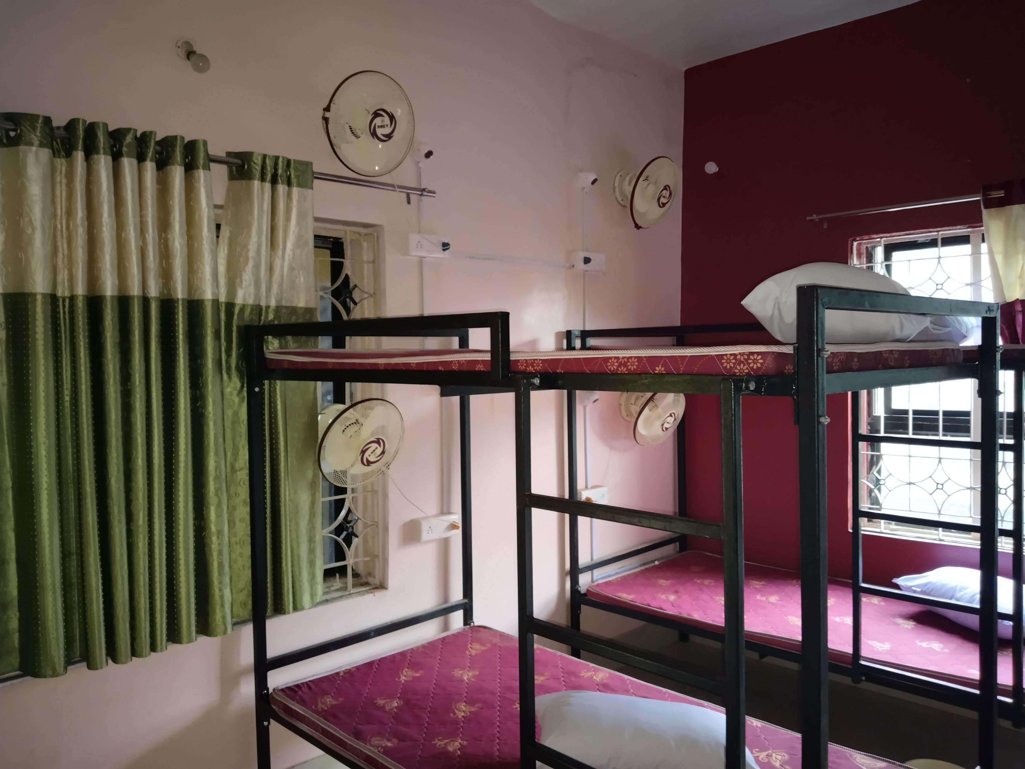 Utkarsh PG & Hotel - Tap to explore photos