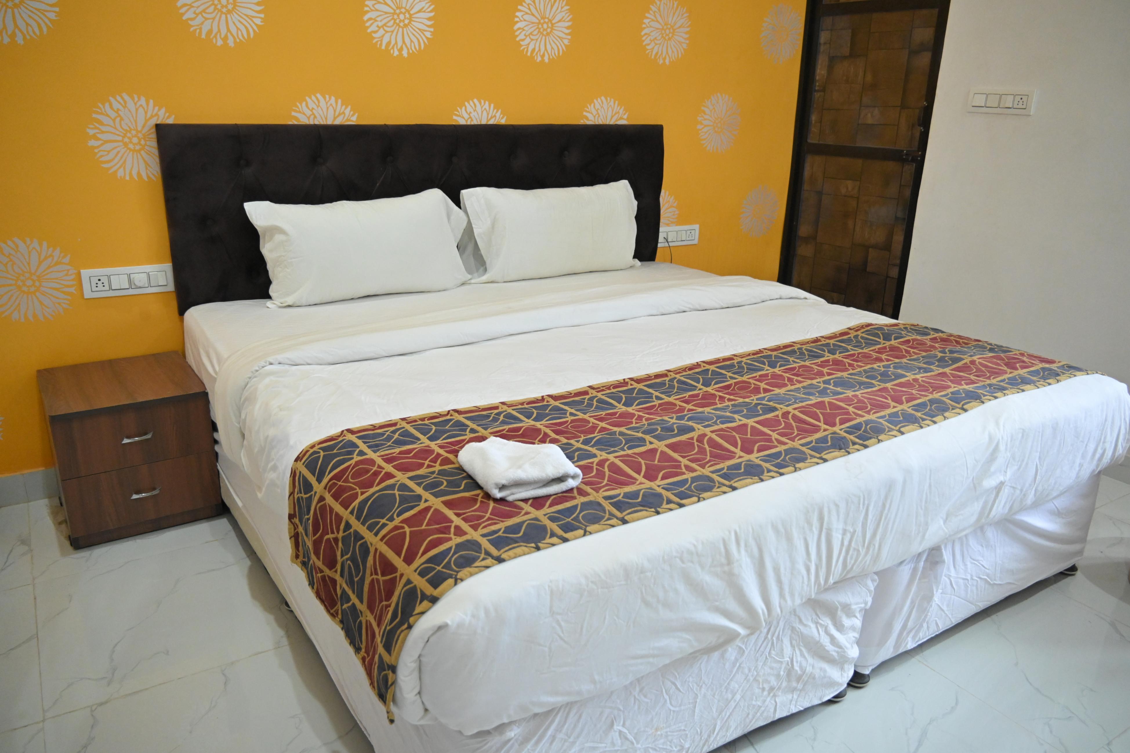 Hotel Apni Haveli - Tap to explore photos