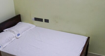 SIVASHAKTHI TOURIST HOME Room Type - Standard Non AC Room SIVASHAKTHI TOURIST HOME Room Type - Standard Non AC Room