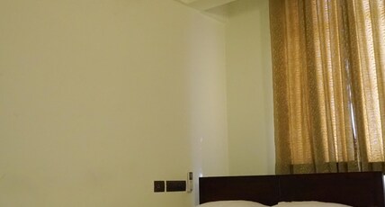 SIVASHAKTHI TOURIST HOME Room Type - Deluixe AC Room