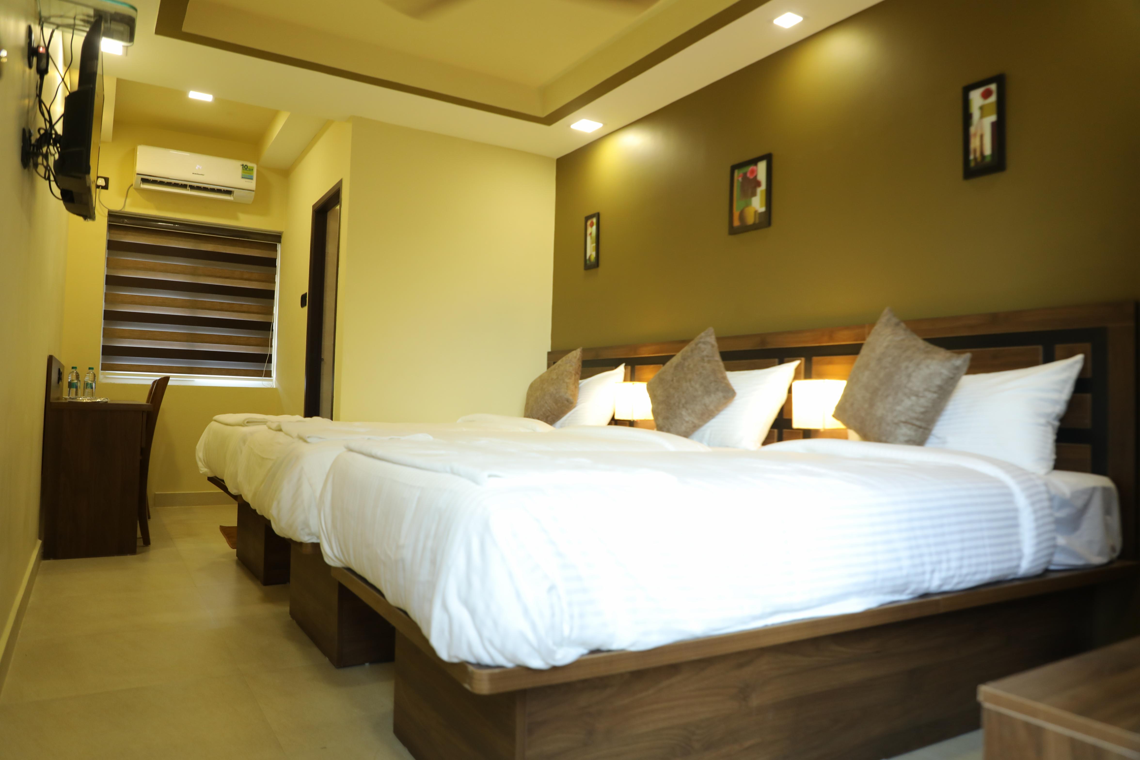 KANS ONE MADIPAKKAM Room Type - Triple Room