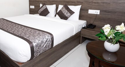 Parkwood Elite Room Type - Premium Studio