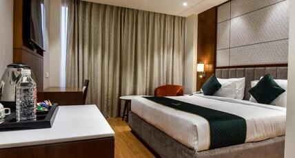 Rama Continental Room Type - Super Deluxe Room