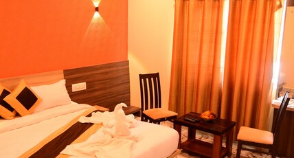 HOTEL RIVERSIDE HOLIDAY RESORTS Room Type - Deluxe AC